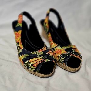 Naturalizer Black and Orange Floral Slingback Espadrilles